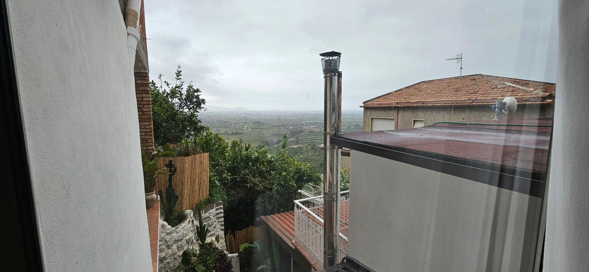 Oikos Guesthouse & Rooftop Suio Buitenkant foto